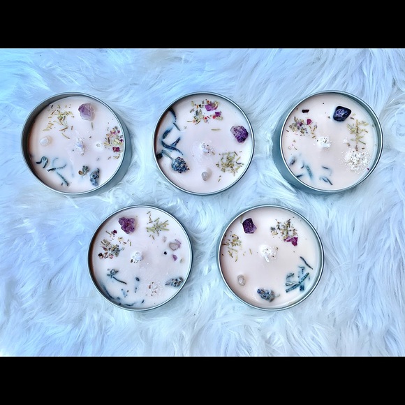 Serenity & Healing Aromatherapy Candle w Amethyst - Picture 4 of 14